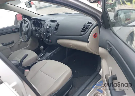 2010 Kia Forte Lx z USA, uszkodzony, nr VIN KNAFT4A20A5855145